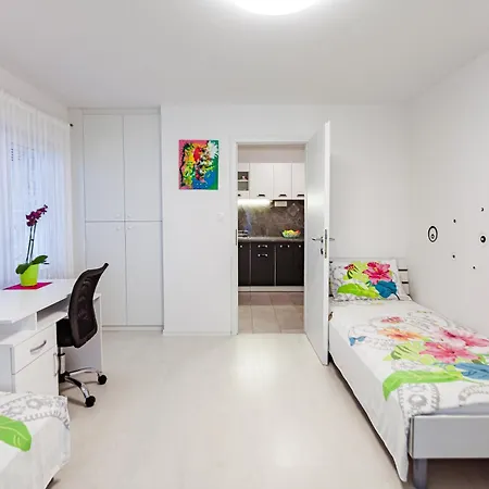 Cute Tiny House Dom wakacyjny Lublana